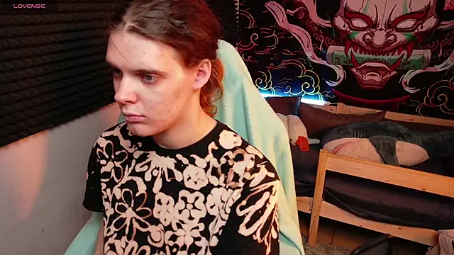 KIKI Krash online show from 6, 3, 2026