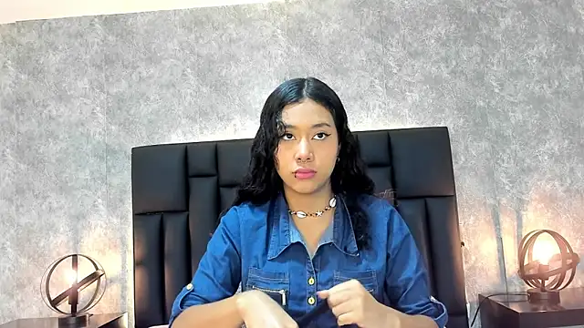 Snapshot of laura_smith33 chatting on 26, 12, 2024 laura smith33 online show from 26, 12, 2024