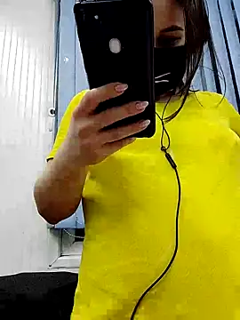 Snapshot of MikaKors chatting on 11, 3, 2025 MikaKors online show from 11, 3, 2025