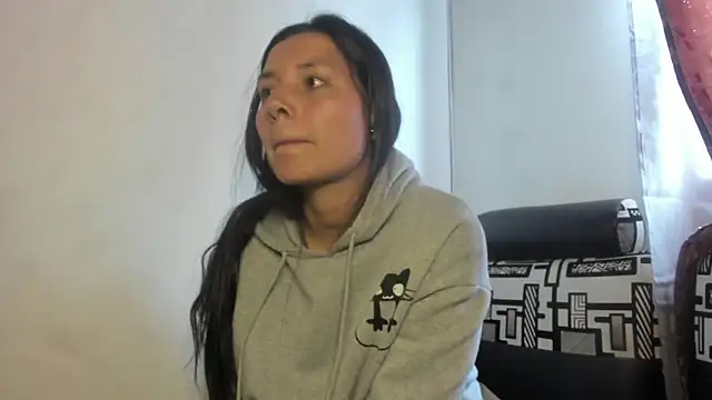 Snapshot of Nathaly_love96 chatting on 9, 6, 2026 Nathaly love96 online show from 9, 6, 2026