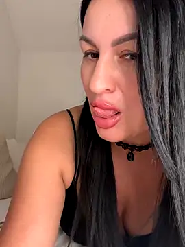 Snapshot of Helena7077 chatting on 23, 10, 2025 Helena7077 online show from 23, 10, 2025