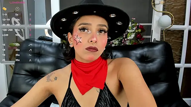 Snapshot of miss_collins chatting on 22, 3, 2025 miss collins online show from 22, 3, 2025