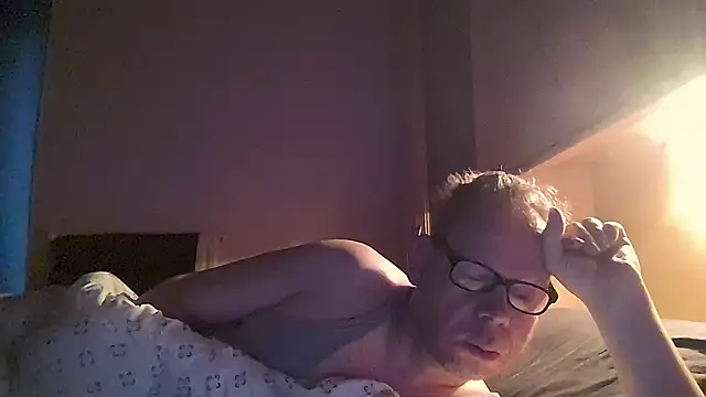 Snapshot of kinkyslet8 chatting on 2, 11, 2025 kinkyslet8 online show from 2, 11, 2025