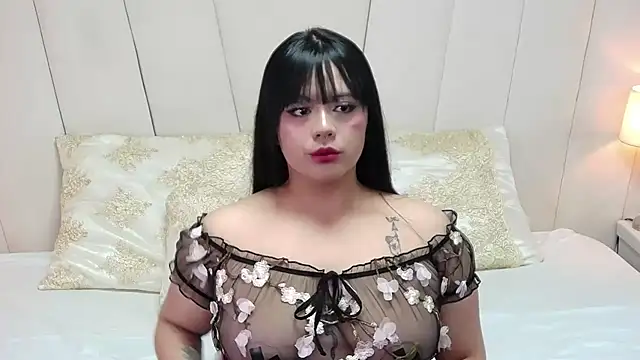 Snapshot of EllieMartini chatting on 6, 2, 2025 EllieMartini online show from 6, 2, 2025
