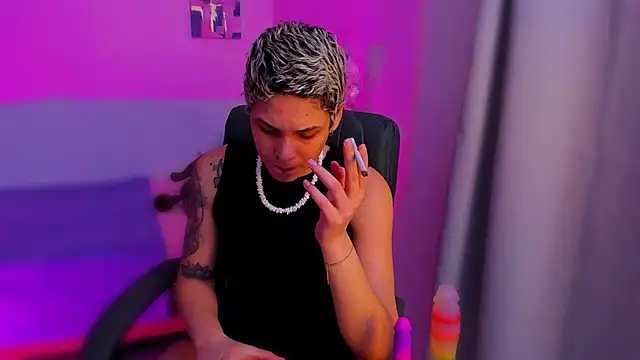 Charlee pink online show from 22, 11, 2025