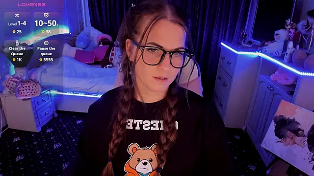 Snapshot of masha19981 chatting on 8, 12, 2024 masha19981 online show from 8, 12, 2024