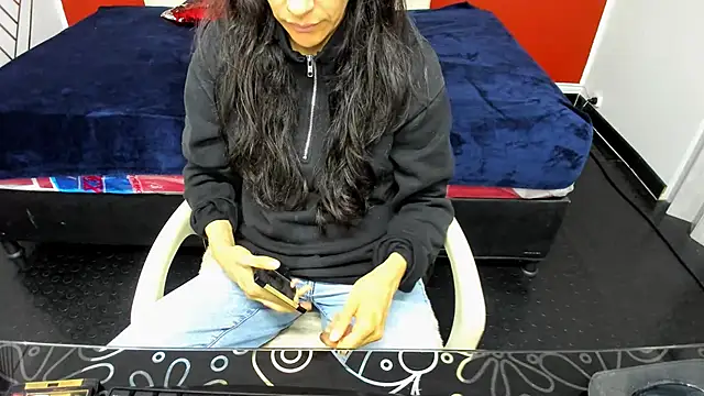 Snapshot of Abrillee1 chatting on 10, 1, 2025 Abrillee1 online show from 10, 1, 2025