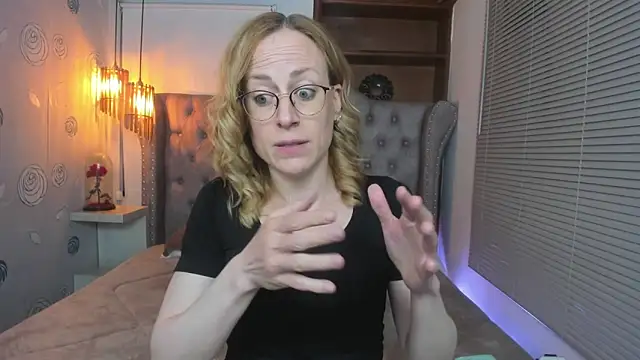 Snapshot of SammySanders chatting on 4, 3, 2025 SammySanders online show from 4, 3, 2025