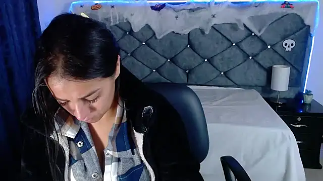 Julietacollins06 online show from 15, 10, 2025