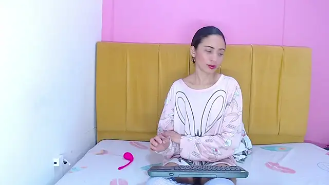 angelinabrookcm101 online show from 7, 12, 2024