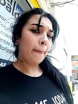 Snapshot of brianaGuzman chatting on 19, 9, 2025 brianaGuzman online show from 19, 9, 2025