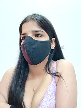 Snapshot of aaliya_bhattt chatting on 26, 12, 2024 aaliya bhattt online show from 26, 12, 2024