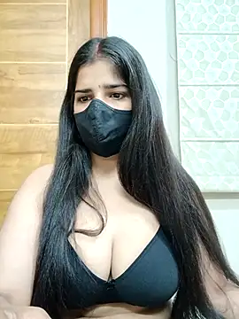 Snapshot of aaliya_bhattt chatting on 6, 10, 2025 aaliya bhattt online show from 6, 10, 2025