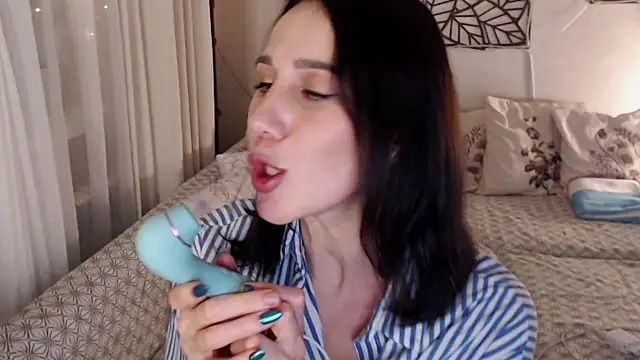 pepper milf online show from 14, 12, 2024