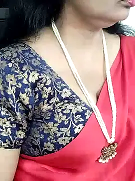 Snapshot of Deepthi_Mysore chatting on 5, 1, 2025 Deepthi Mysore online show from 5, 1, 2025