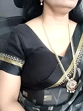 Snapshot of Deepthi_Mysore chatting on 11, 1, 2025 Deepthi Mysore online show from 11, 1, 2025