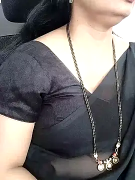 Snapshot of Deepthi_Mysore chatting on 3, 2, 2025 Deepthi Mysore online show from 3, 2, 2025
