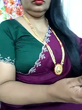 Snapshot of Deepthi_Mysore chatting on 10, 9, 2025 Deepthi Mysore online show from 10, 9, 2025