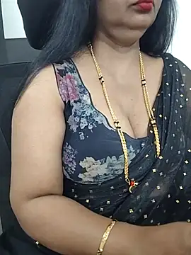 Snapshot of Deepthi_Mysore chatting on 9, 10, 2025 Deepthi Mysore online show from 9, 10, 2025