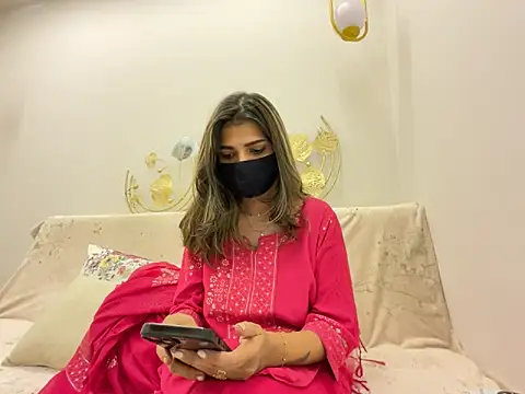 MaYaa  11 online show from 27, 2, 2026