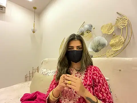 MaYaa  11 online show from 17, 3, 2026