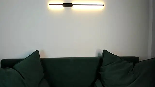 Snapshot of Lola_Peach chatting on 20, 9, 2025 Lola Peach online show from 20, 9, 2025