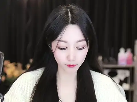 Nuyoah-77 online show from 18, 1, 2025