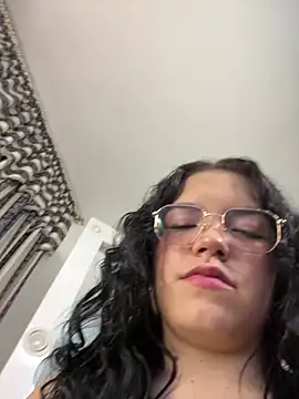 angela cortes  online show from 6, 3, 2025