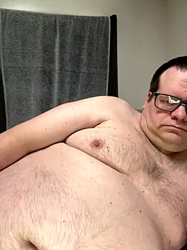 Snapshot of treatbobnicer chatting on 17, 12, 2025 treatbobnicer online show from 17, 12, 2025