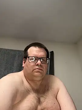 Snapshot of treatbobnicer chatting on 22, 12, 2025 treatbobnicer online show from 22, 12, 2025