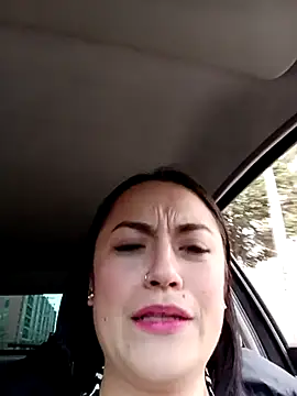 Snapshot of Lesly_10- chatting on 5, 3, 2025 Lesly 10- online show from 5, 3, 2025