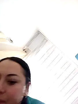 Snapshot of Lesly_10- chatting on 4, 10, 2025 Lesly 10- online show from 4, 10, 2025