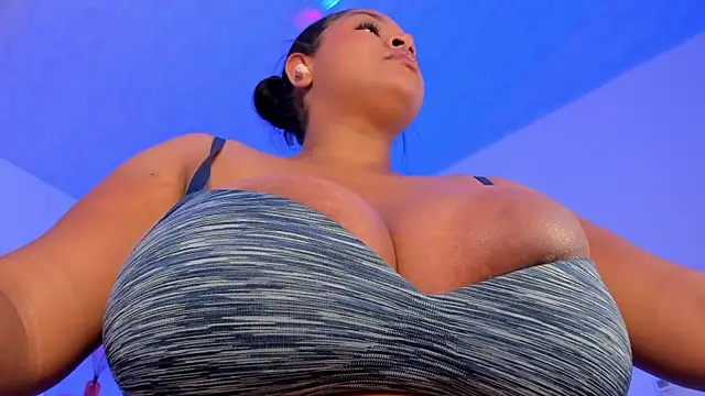 Brianna bigboobs online show from 18, 7, 2026