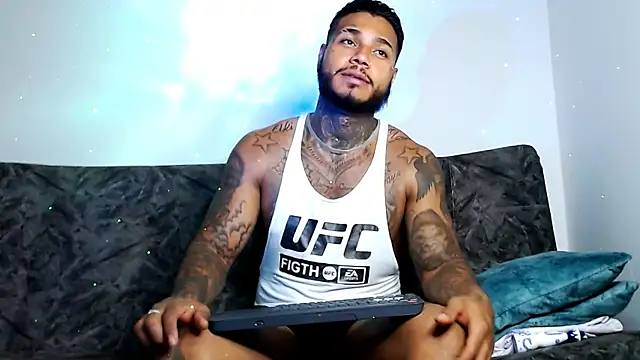 Snapshot of Exotic_tatto27121 chatting on 12, 12, 2024 Exotic tatto27121 online show from 12, 12, 2024