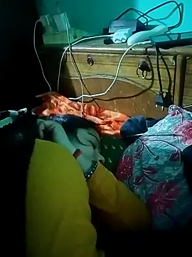 Snapshot of Lustyful_Couple chatting on 4, 1, 2025 Lustyful Couple online show from 4, 1, 2025