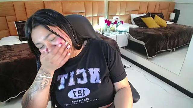 Snapshot of _Dulcinea_1 chatting on 6, 3, 2025 Dulcinea 1 online show from 6, 3, 2025