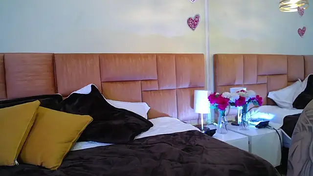 Snapshot of _Dulcinea_1 chatting on 7, 3, 2025 Dulcinea 1 online show from 7, 3, 2025