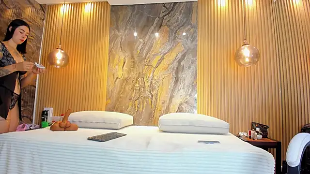 nathassa grant online show from 6, 3, 2025