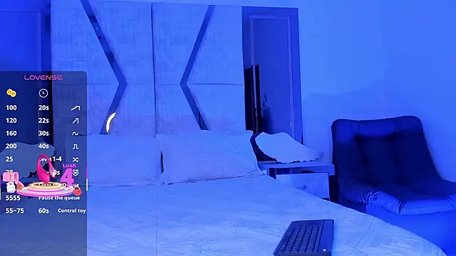 Snapshot of EmySilver chatting on 15, 2, 2025 EmySilver online show from 15, 2, 2025