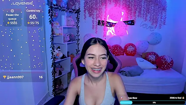 cat kitty18  online show from 31, 1, 2025