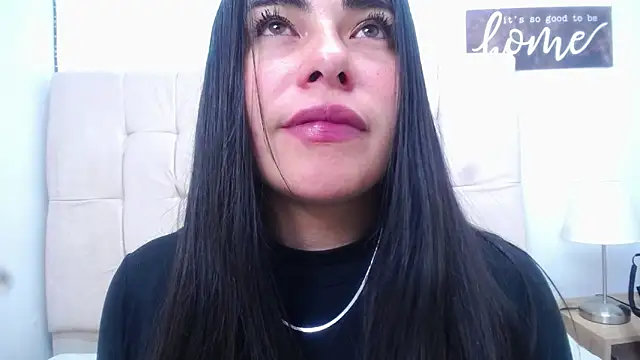 Snapshot of missexy303av chatting on 7, 12, 2024 missexy303av online show from 7, 12, 2024