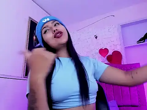 SarahStones online show from 26, 9, 2025