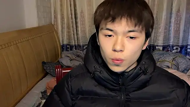 xiaottt1918 online show from 24, 1, 2025