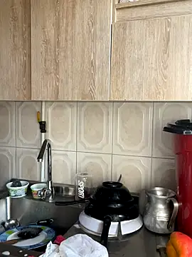 Snapshot of zoe_roux21 chatting on 2, 11, 2025 zoe roux21 online show from 2, 11, 2025