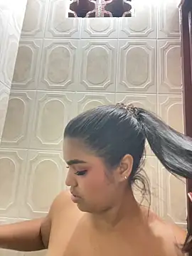 Snapshot of zoe_roux21 chatting on 22, 2, 2026 zoe roux21 online show from 22, 2, 2026