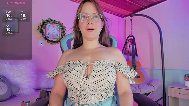 honey fox1 online show from 7, 2, 2025