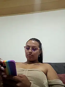 Snapshot of Fantasy-gil chatting on 5, 3, 2025 Fantasy-gil online show from 5, 3, 2025