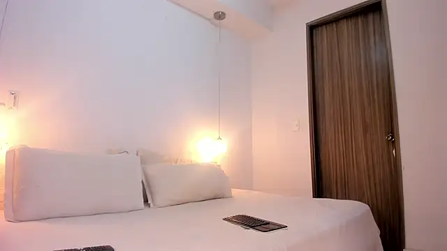 Snapshot of Mariana_Synn chatting on 25, 7, 2026 Mariana Synn online show from 25, 7, 2026