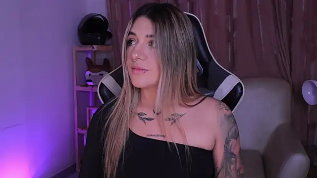 ashleyvalirya online show from 14, 11, 2025