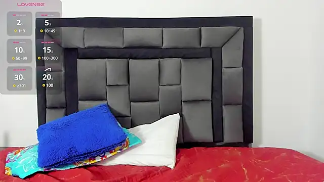 Snapshot of tatiana_valencia chatting on 21, 12, 2024 tatiana valencia online show from 21, 12, 2024